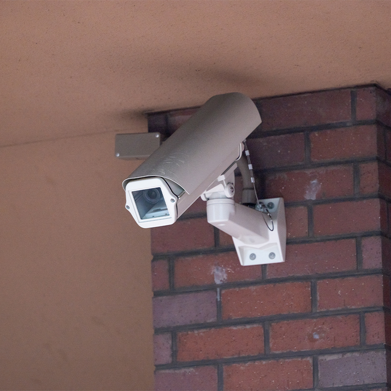 監視カメラの設置に加え警備にも対応
